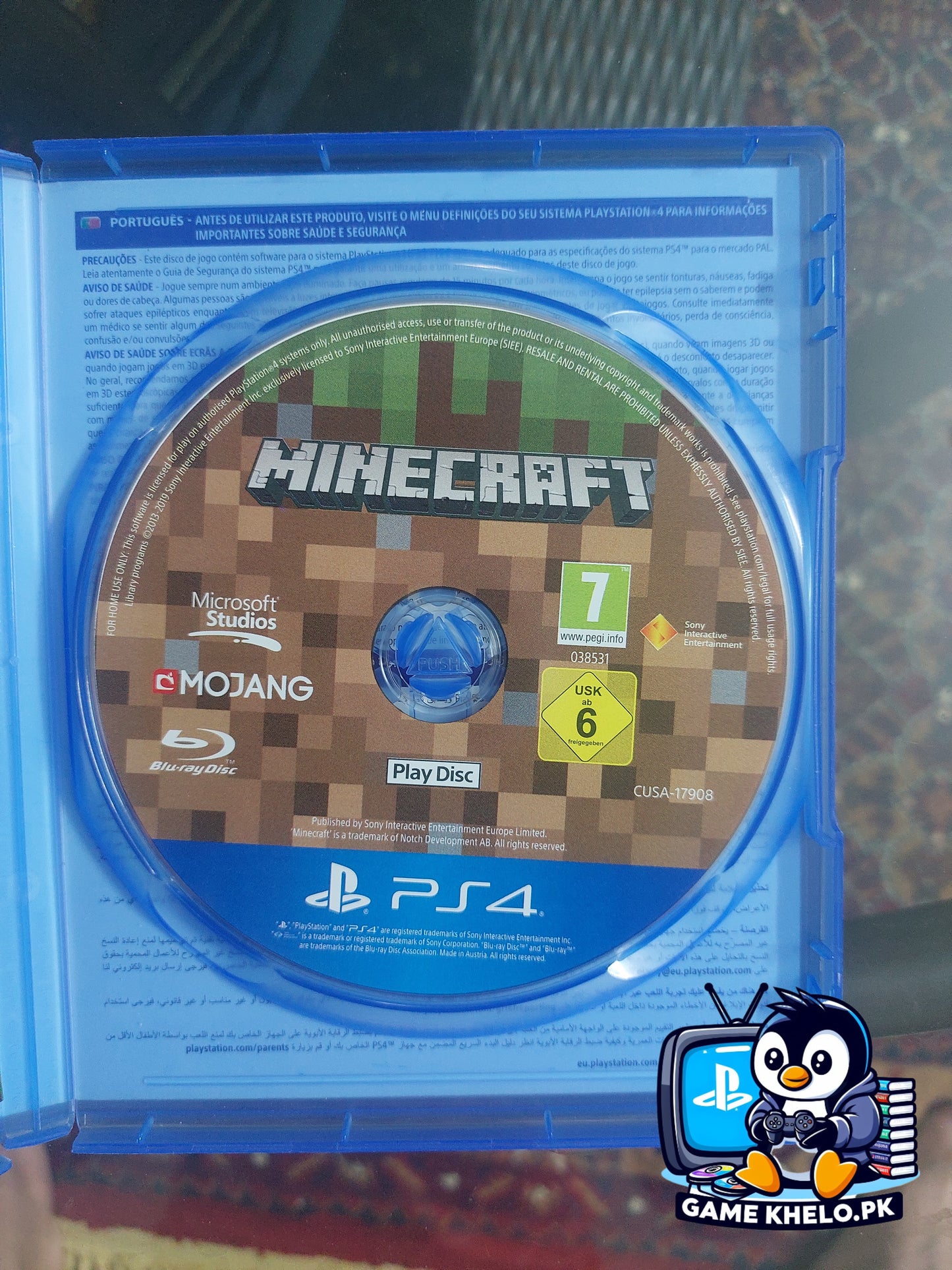 Minecraft PS4 Disc Closeup - Game Khelo 