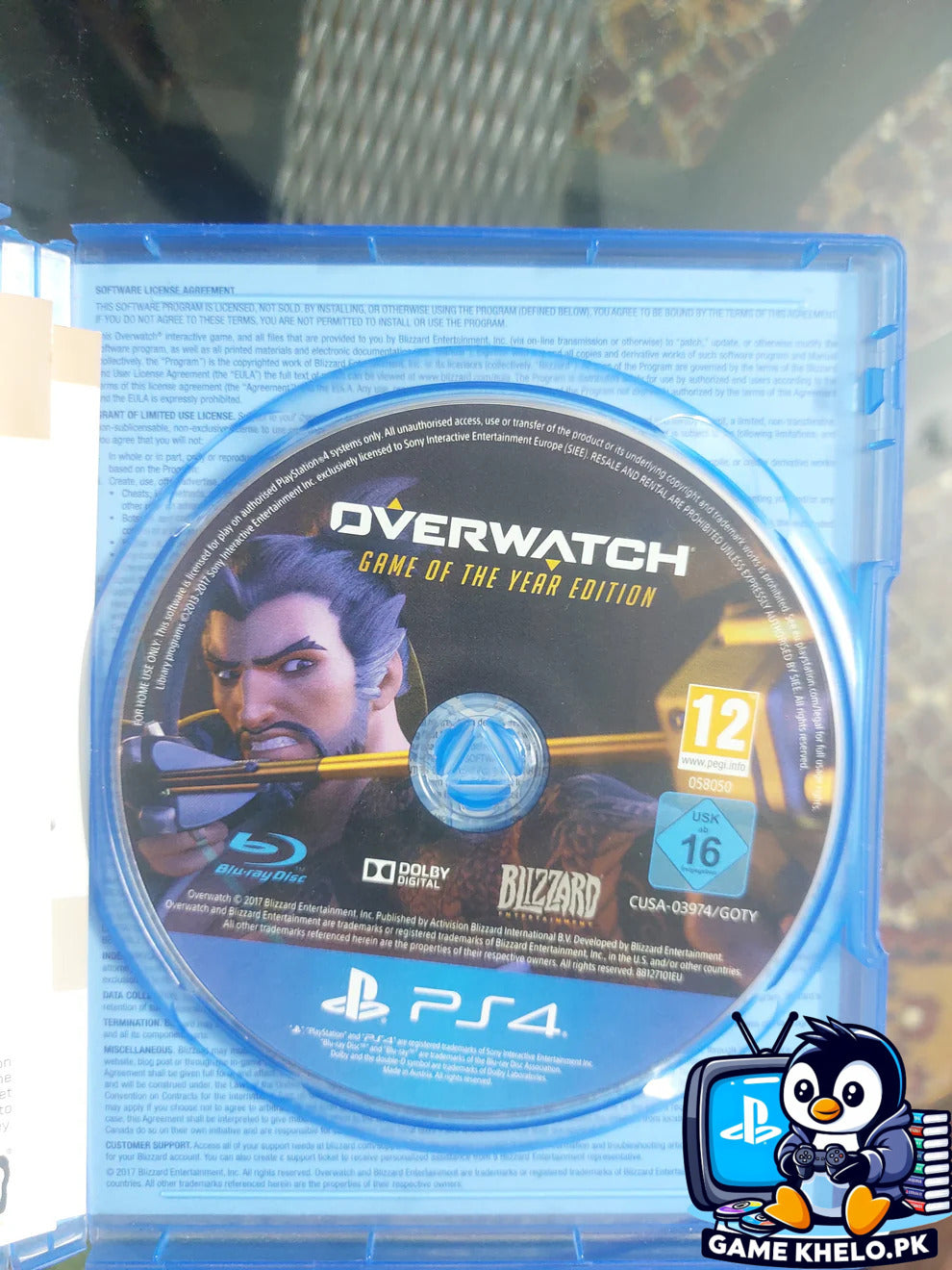 Overwatch PS4 Disc Closeup - Game Khelo Pakistan